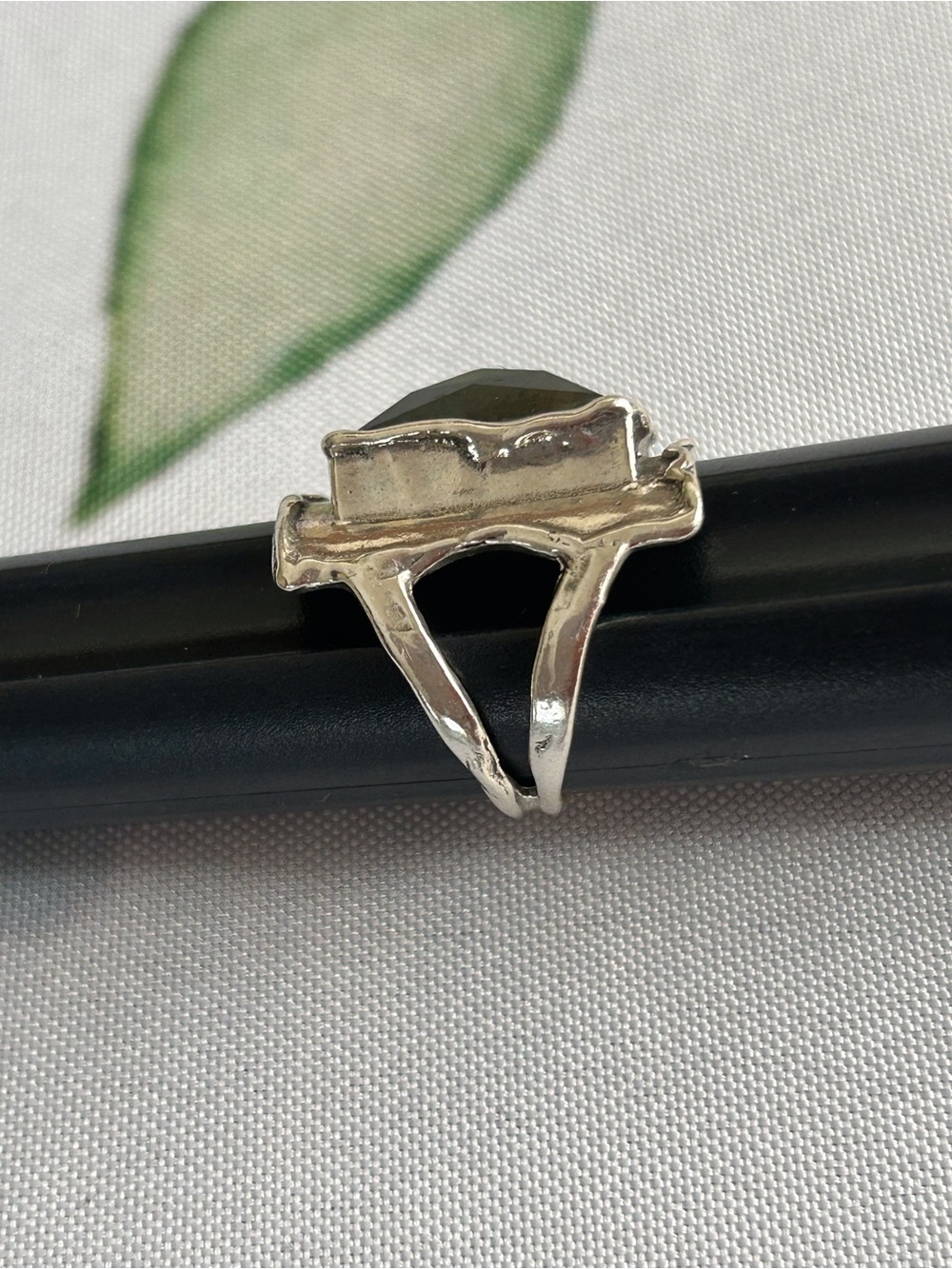 Grace & Heart, Fantasia Green Moss Agate Sterling Silver Ring - Size 8 - Picture 4 of 7